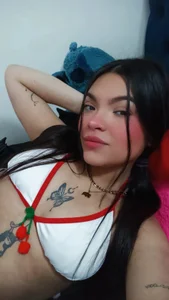 EsmeCaldwel So you can see more of me 🥰 🥰 🥰 зображення 3