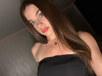 JeniceSourwine Body and Desire Gambar 5