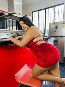 Selenegomezz A good girl 사진 6