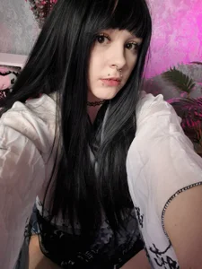 i havent come up with a title yet de Blossom_Anna  3 Imagens