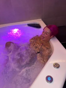 hellokittyy024s XXX nøgenfoto 1