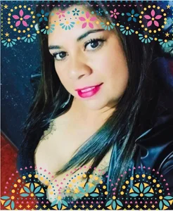 Laura-Hernandez Public รูป  3