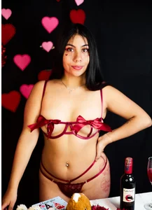 ZURY_TAY kullanıcısının ❤️‍🔥 HONEY albümü -  fotoğraf