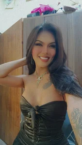 YourAsianTiffanyTS Travel Poză 8