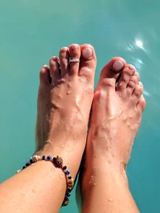 goddessagathaのSummer Feetの枚の写真