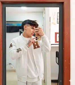 thiagomurphyy 🤍🤍🤍b Pic 3