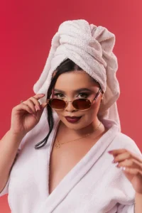 Take a shower with me 🍷 de SofiaCortes4  4 Imagens
