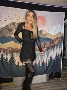 Milamiles98 The Lady In Black 圖片 5