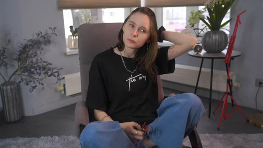 LinnLandsman's XXX Nude Photo 4