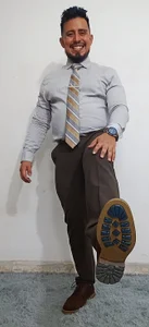 KalethBigDickBrown office Bild 4
