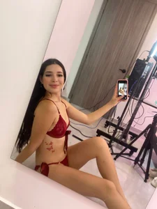 PaigeThorne Pure Sunshine ☀️💛  صورة واحدة|PaigeThorne Pure Sunshine ☀️💛 صورتان|PaigeThorne Pure Sunshine ☀️💛  3 صور|PaigeThorne Pure Sunshine ☀️💛  3 صورة