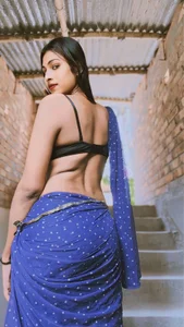 Decent_girl_001 Public Fotka 4