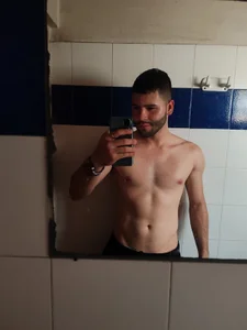 AndyKnoxx Public slika