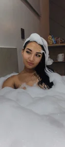 scarlett_diamondd bubbles❤😈 Εικόνα 7