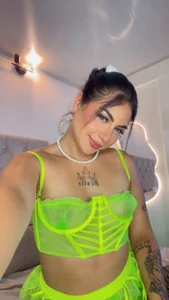 MiaNeill 💚💚💚 Hình 2