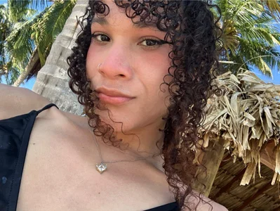 CamilleGrace Sun, sea and sand🤍🏝 зображення 5