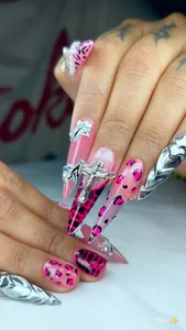 pinkbaddie777 💅Bimbo Nails 💅🌸 사진