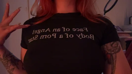 AnnieHikari Public slika