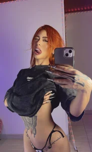 ScarlettRusso1 🧡 Immagine  5