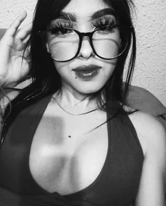 valeria_dark_ Public Pic 6