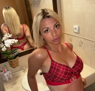 NoeliagglowのPublicの 2枚の写真