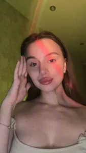 AvelineRoe Public Hình