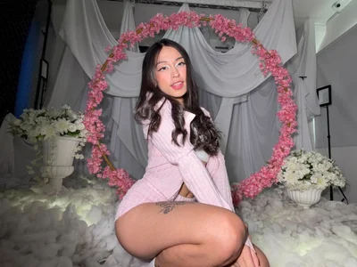 MadyJackson 💕🌸I reckon pink and I go really well together, don’t you think, lads? 🌸💕 Foto