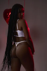 malu_horny_69 happy valentine's day Pic