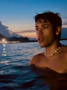 Ryan_and_Aria Be Happy Pic