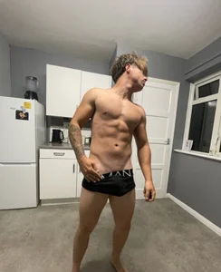 harleybarker Public صورة واحدة|harleybarker Public صورتان|harleybarker Public  7 صور|harleybarker Public  7 صورة