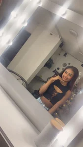 EvaaCooper Public Foto