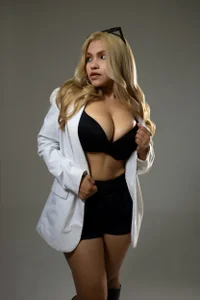 victoria_giraldo 🔥🔥🔥 Pic 5