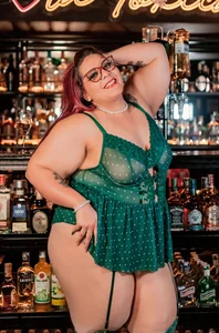🍑Pin-Up BBW🍀🍻St. Patric Celebration💚 od SilvanaBombshell  4 snímek