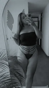 samanthaeliott22's Sofi❤️ Sex Photo 4