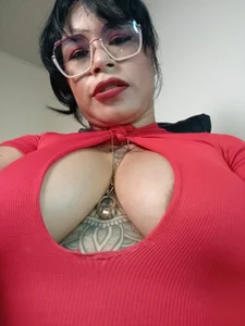 Aurora_sanchess red temptation Pic 4