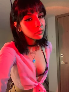 lolaaa_bunny1 purple and pink! Pic