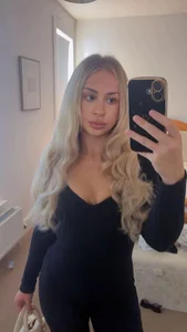 Public od ThatGirl_NextDoor  5 snímek