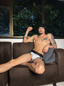 SharonTygaXPublic Bild 7