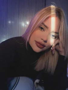 Public od _meliblue  3 snímek