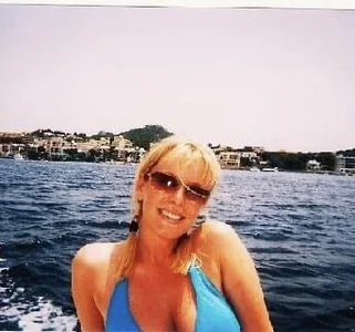 LadyMissNipsnLips When I was hot and young!!! Immagine  6