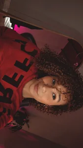 EmmaLawrence_ Public Gambar 3