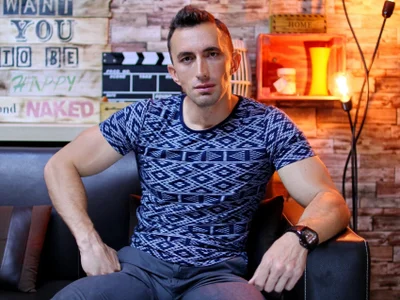 HotHunkTrainer Public . fénykép