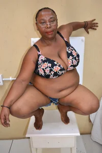 AmazingEbonyBoobsxxx Public Gambar 2