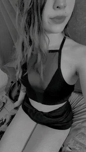 sweetlittledevil666's XXX Nude Photo 4