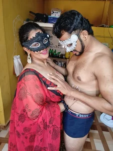 Crushme_cpl's XXX Nude Photo 4