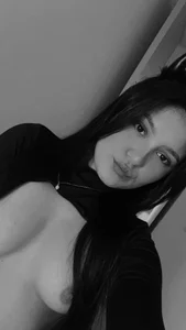 Camila_sanchez25 Public Pic 6