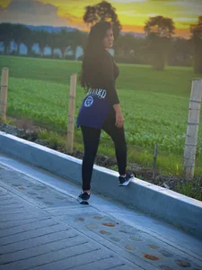 Zyara-Lourdes 🏞️ Pic 6
