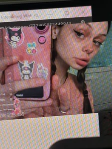 MelonyEmo 🦇just me Pic 5
