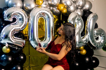 VaneLin18 kullanıcısının Open gift just for you 🎁 albümü -  2 fotoğraf