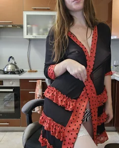 _BondiXUrban_: Sexy robe for private ( 2 фото)